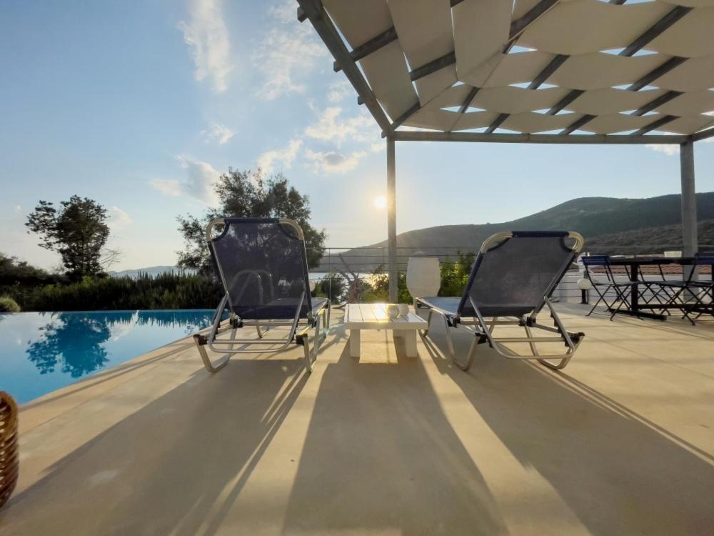 Zidanos Luxurious Sea Front Villa Marantochori Экстерьер фото