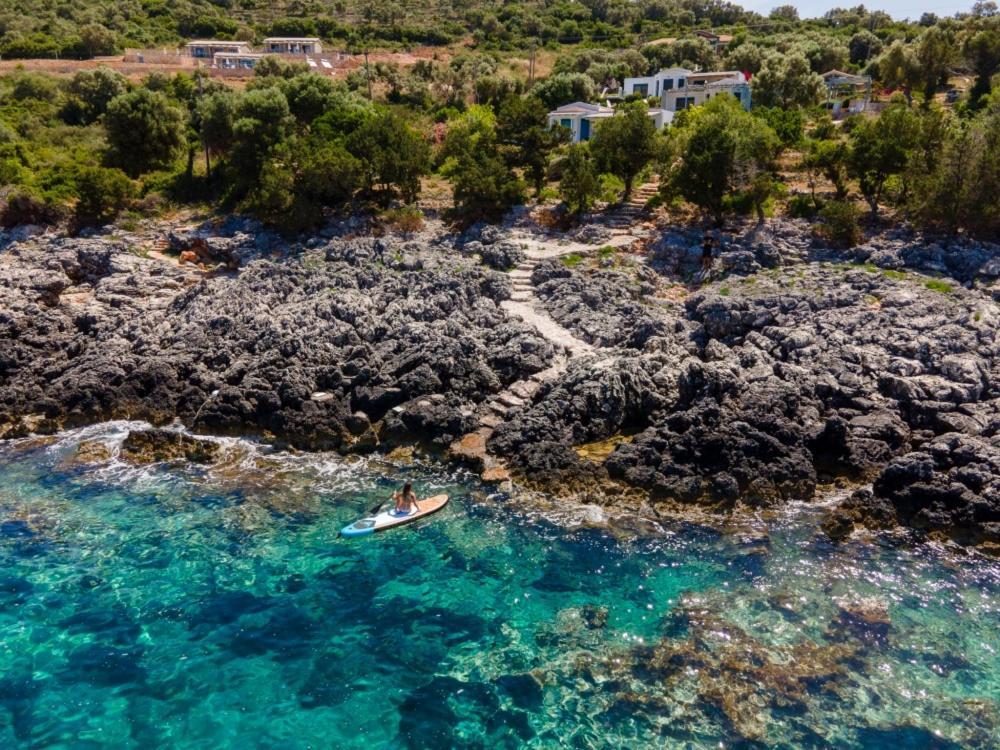 Zidanos Luxurious Sea Front Villa Marantochori Экстерьер фото