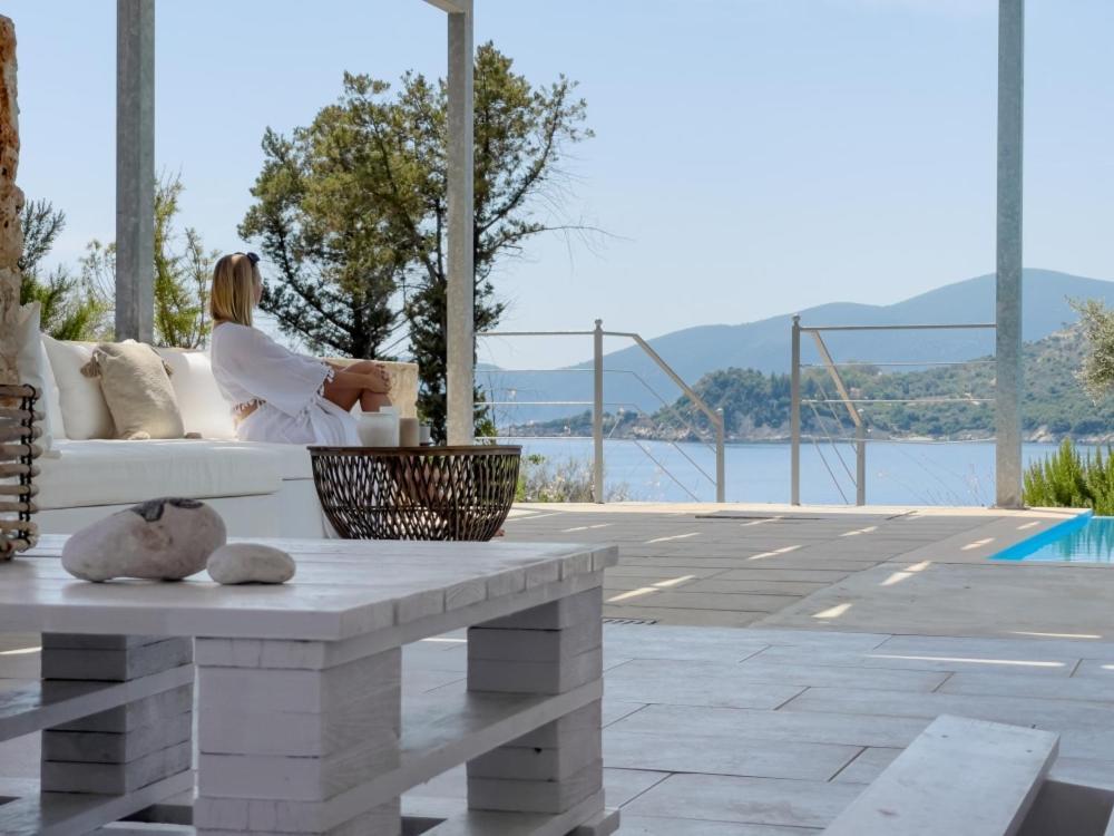 Zidanos Luxurious Sea Front Villa Marantochori Экстерьер фото