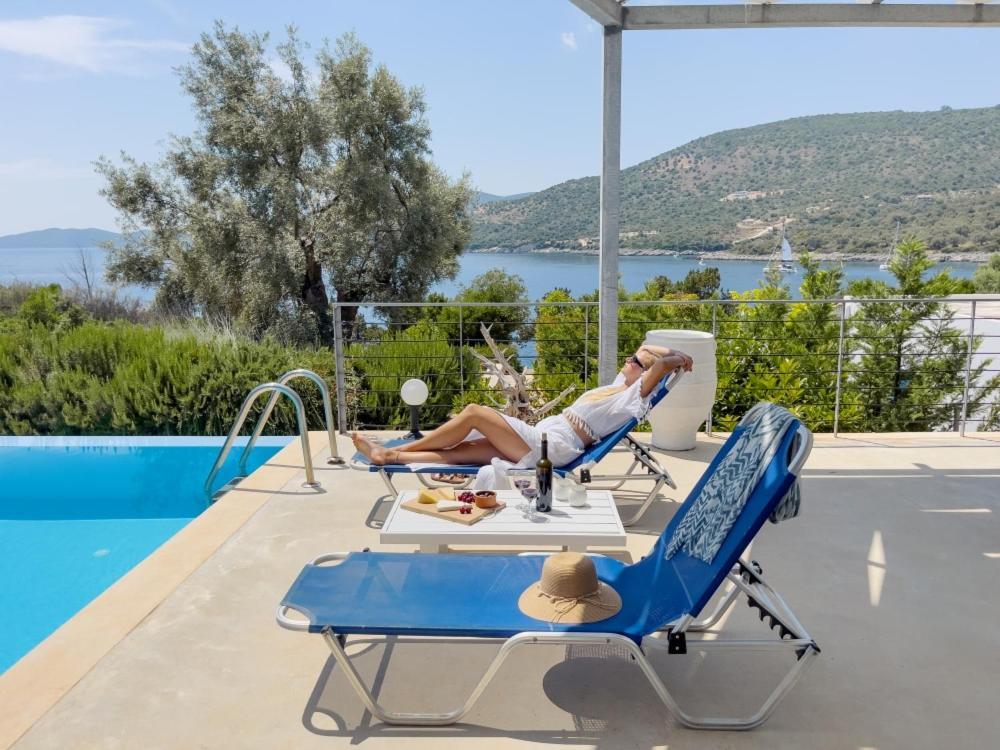 Zidanos Luxurious Sea Front Villa Marantochori Экстерьер фото