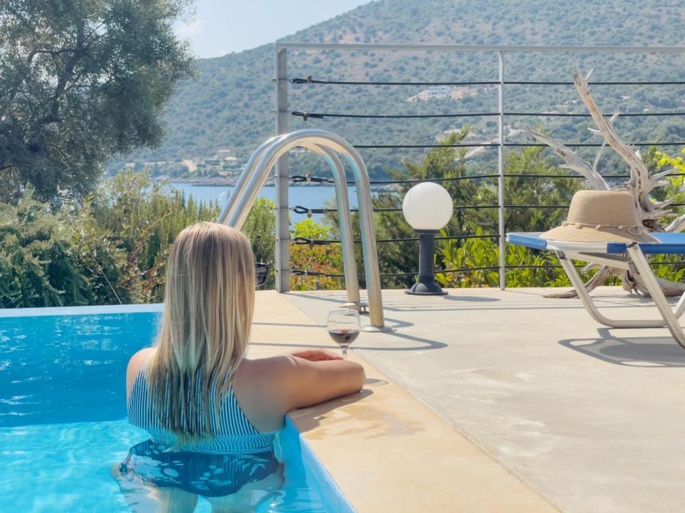 Zidanos Luxurious Sea Front Villa Marantochori Экстерьер фото