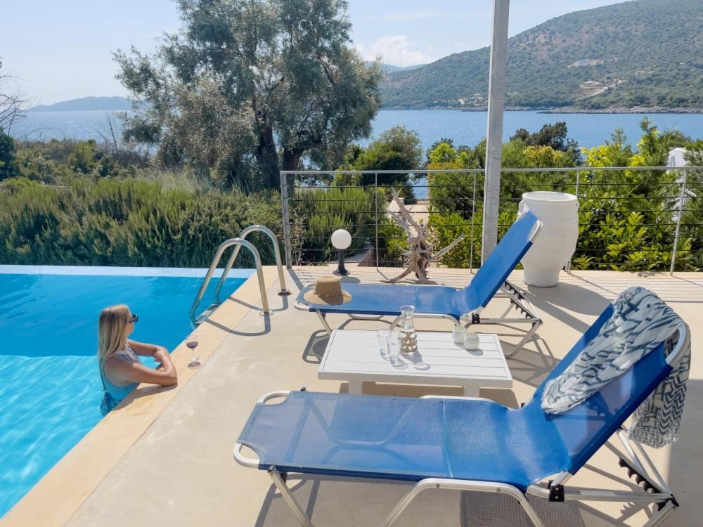 Zidanos Luxurious Sea Front Villa Marantochori Экстерьер фото