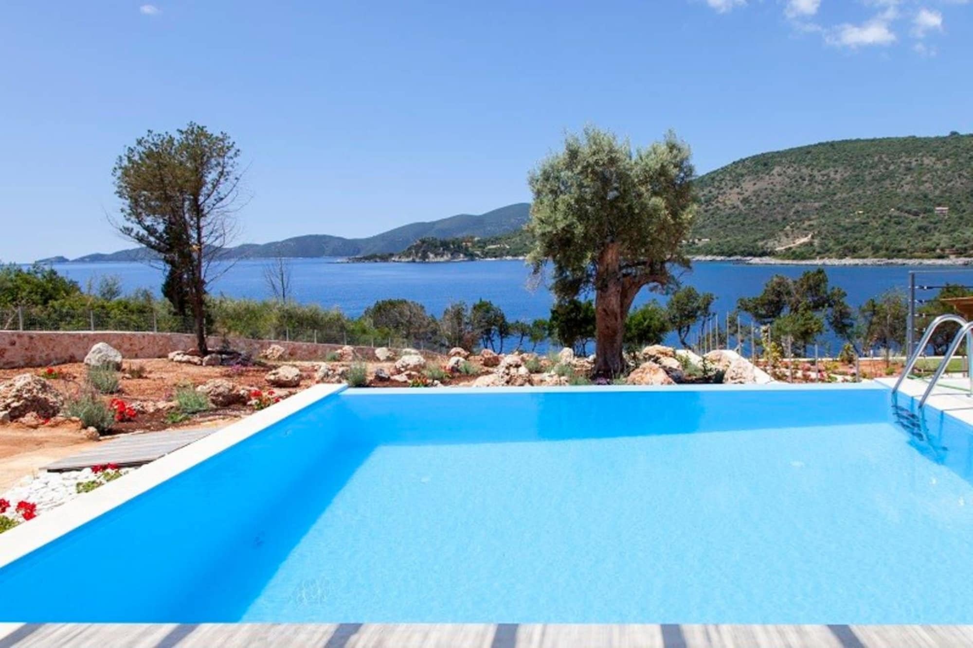 Zidanos Luxurious Sea Front Villa Marantochori Экстерьер фото